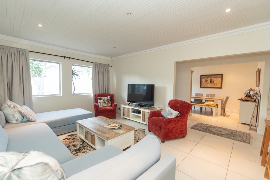 5 Bedroom Property for Sale in Lovemore Heights Estate Eastern Cape